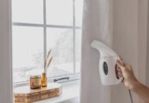 Забудьте про зморшки: 11 несподіваних способів використання відпарювача для одягу