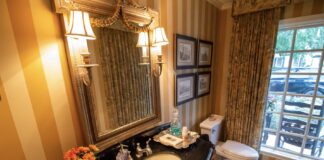 Шість простих оновлень гостьової ванної кімнати, які миттєво зроблять її бездоганною