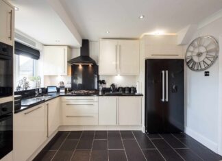 I sei colori delle piastrelle secondo i designer sono ufficialmente obsoleti