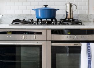 TikTok Oven Hack : Nettoyage à faible effort pour les paresseux