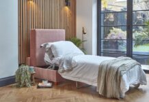 Сон просто неба: як успішно перетворити оранжерею на спальню